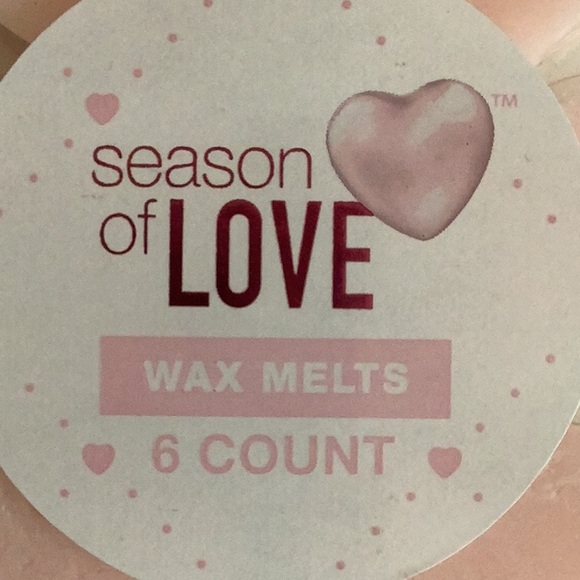 Season of Love heart shaped wax melt a 6 count new in box - Picture 3 of 3